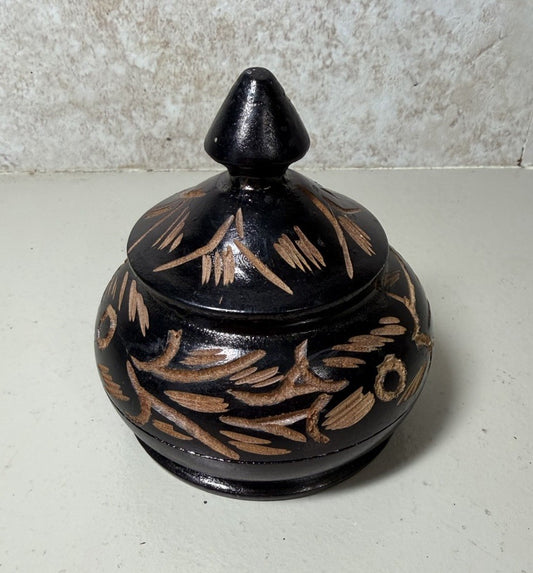 Vintage Hand Carved Wood Trinket Bowl Stash Box Lid Floral Etched Black 3"x3"