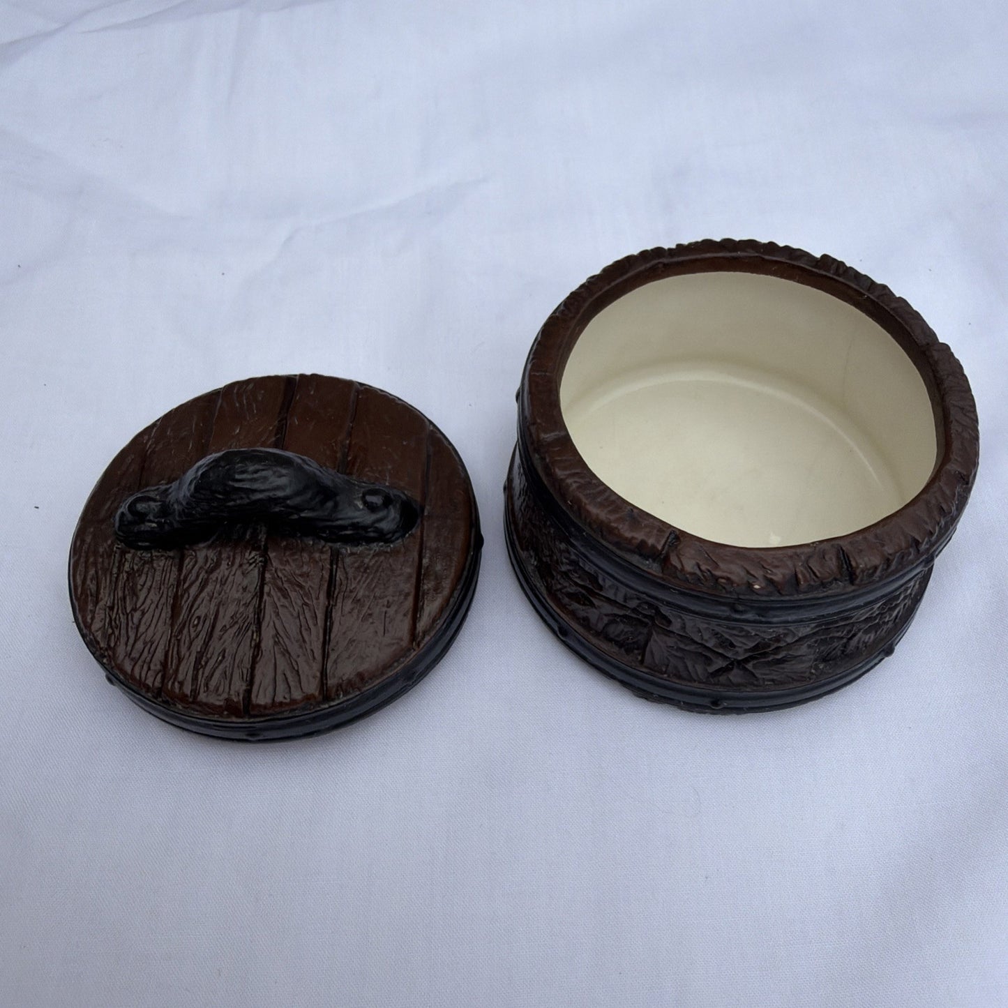 Vintage Etched Barrel Trinket Box Resin Ceramic Keepsake Storage 2"x2"