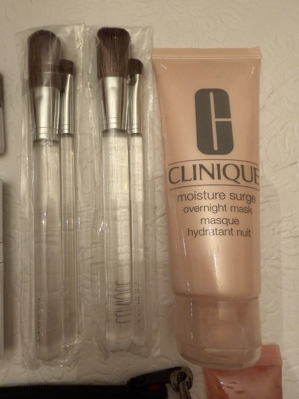 Clinique Moisture Surge Makeup Brush Set Cosmetic Bag Skincare Beauty Bundle