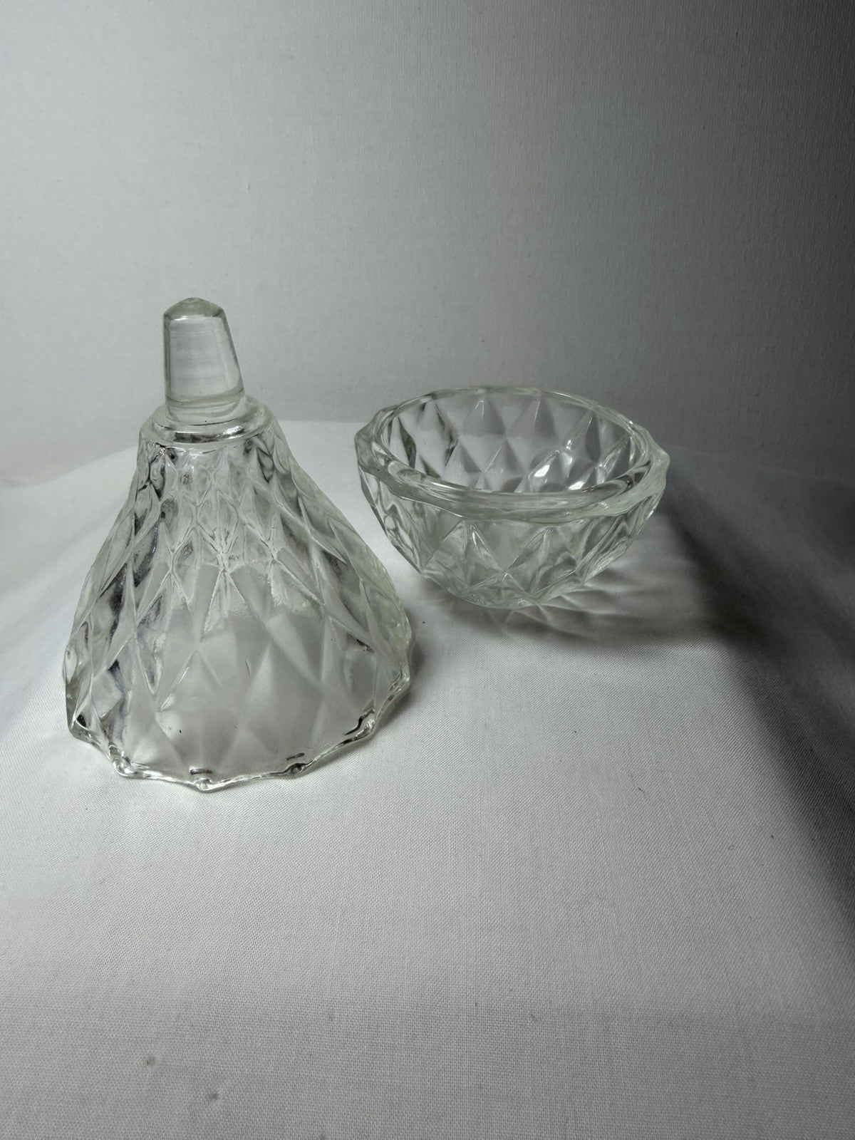 Vintage Italian Pear Crystal Glass Trinket Box Diamond Cut Italy 4”