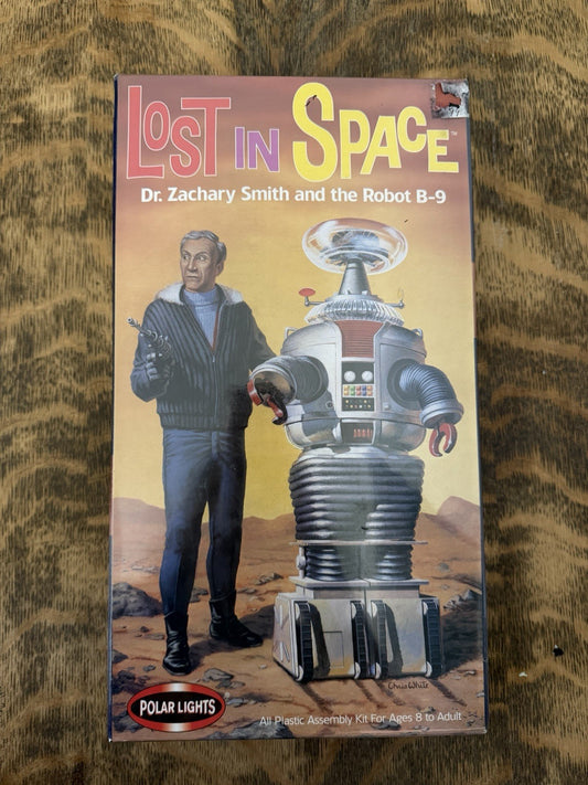 1999 Polar Lights Lost in Space Dr Zachary Smith Robot B9 Model Kit Sealed