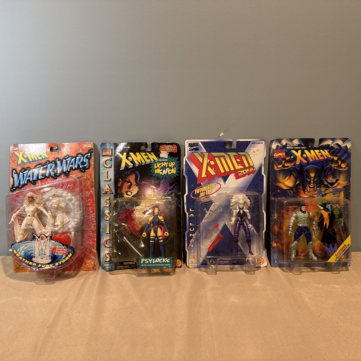 Marvel ToyBiz X Men Action Figure Lot 4 Vintage Sealed Collectibles