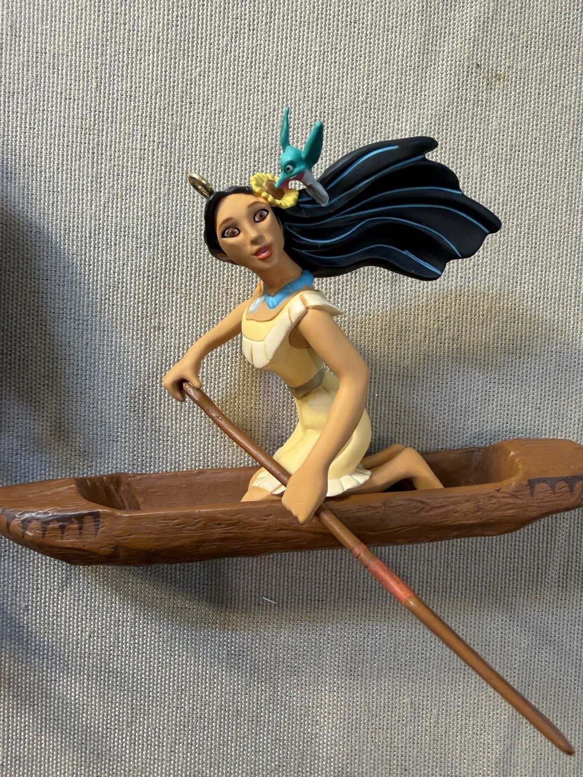 Vintage Disney Pocahontas Lot Comics Figures Burger King Hallmark 1995 Toys