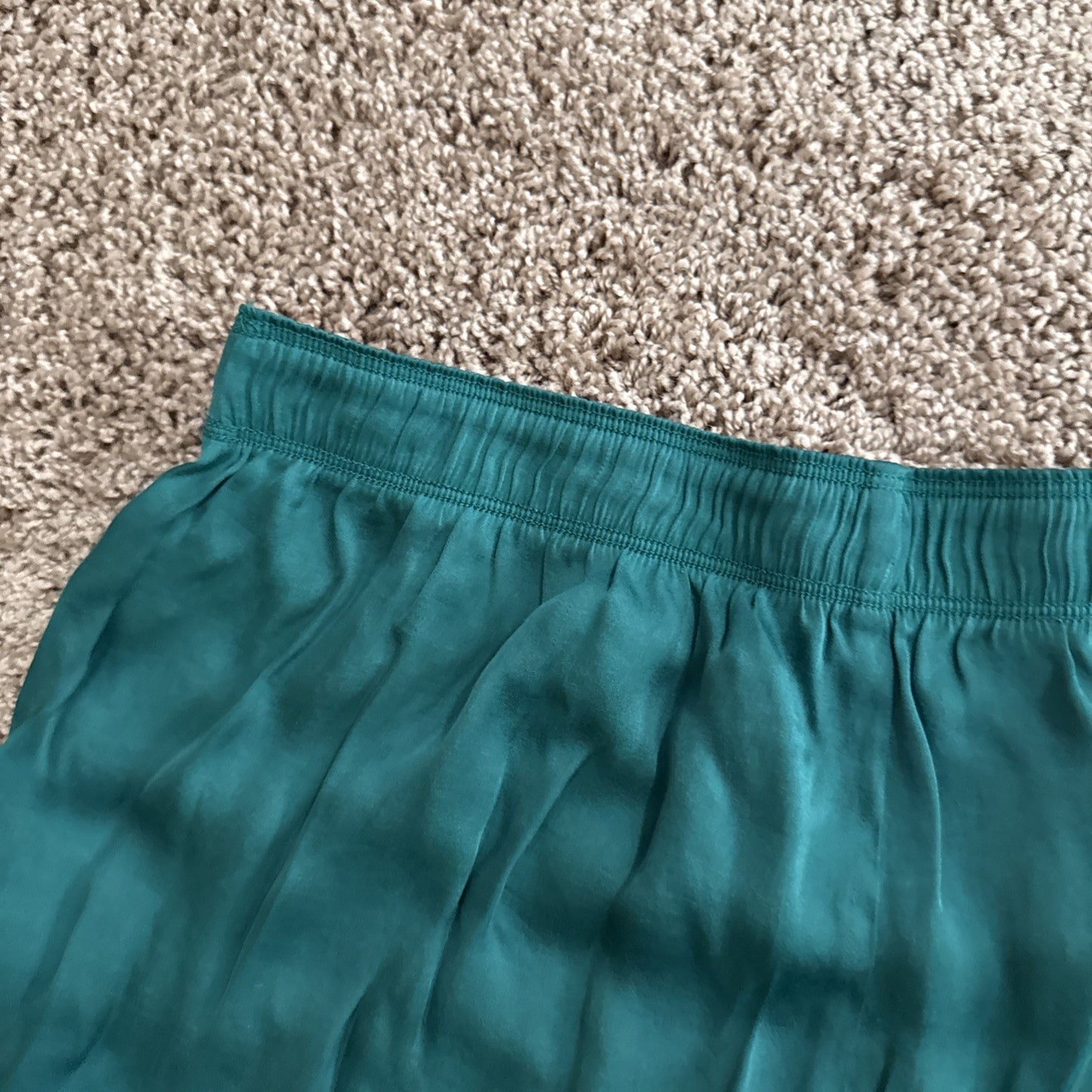 Victoria’s Secret PINK Green Satin Boxer Shorts Size Large Womens Sleepwear