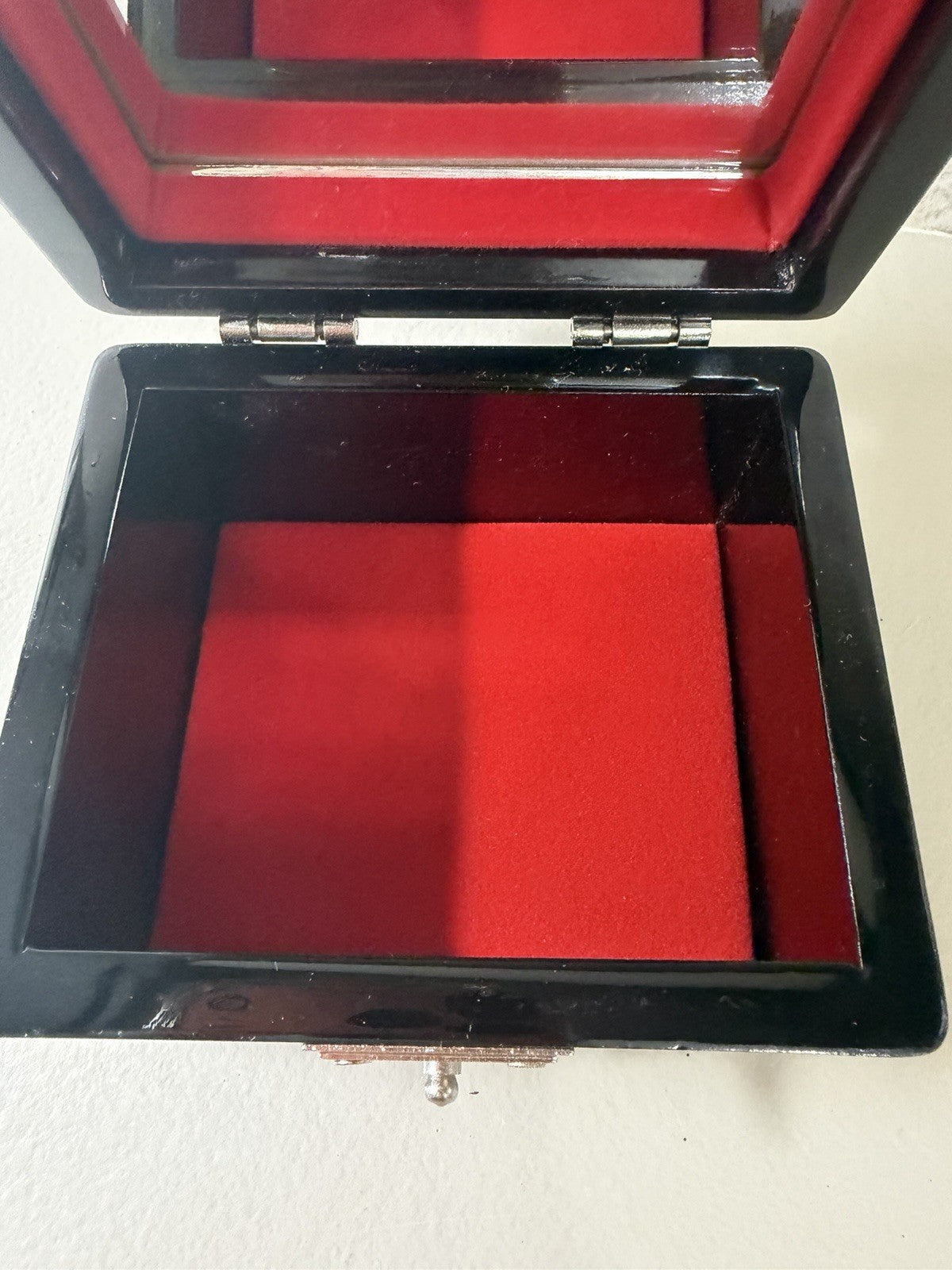 Vintage Korean Mother of Pearl Inlaid Lacquer Jewelry Box Red Velvet Mirror Case