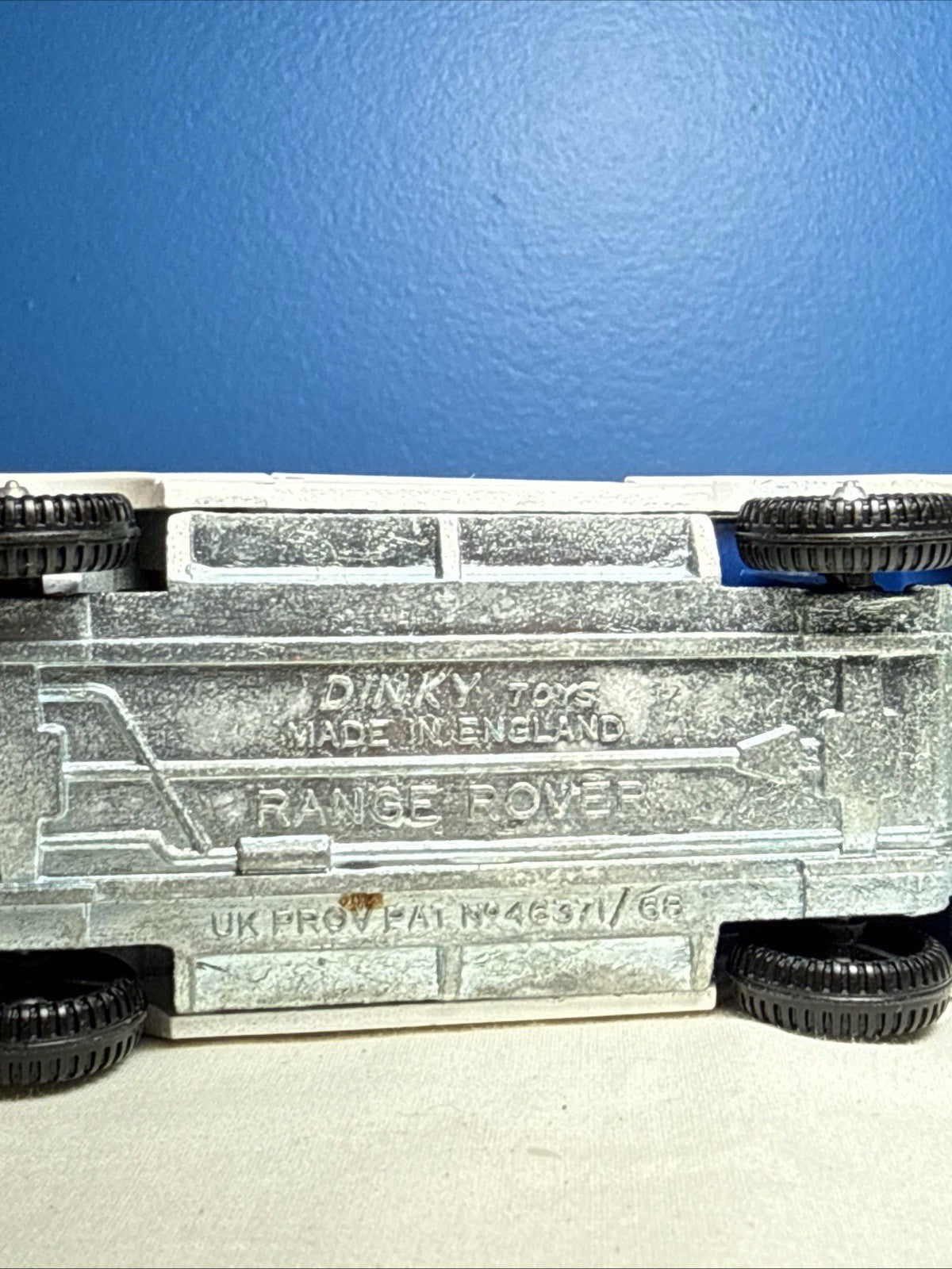 Vintage Range Rover Ambulance Dinky 268 Opening Hood Doors Hatch With Stretcher