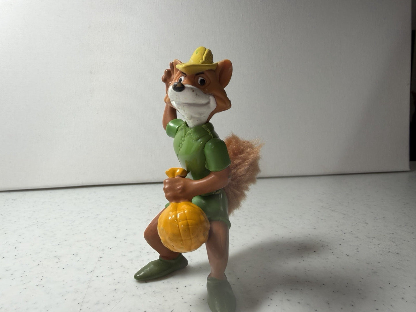 Vintage 1995 Disney Robin Hood Happy Meal Figure Fox Gold Sack McDonalds Toy