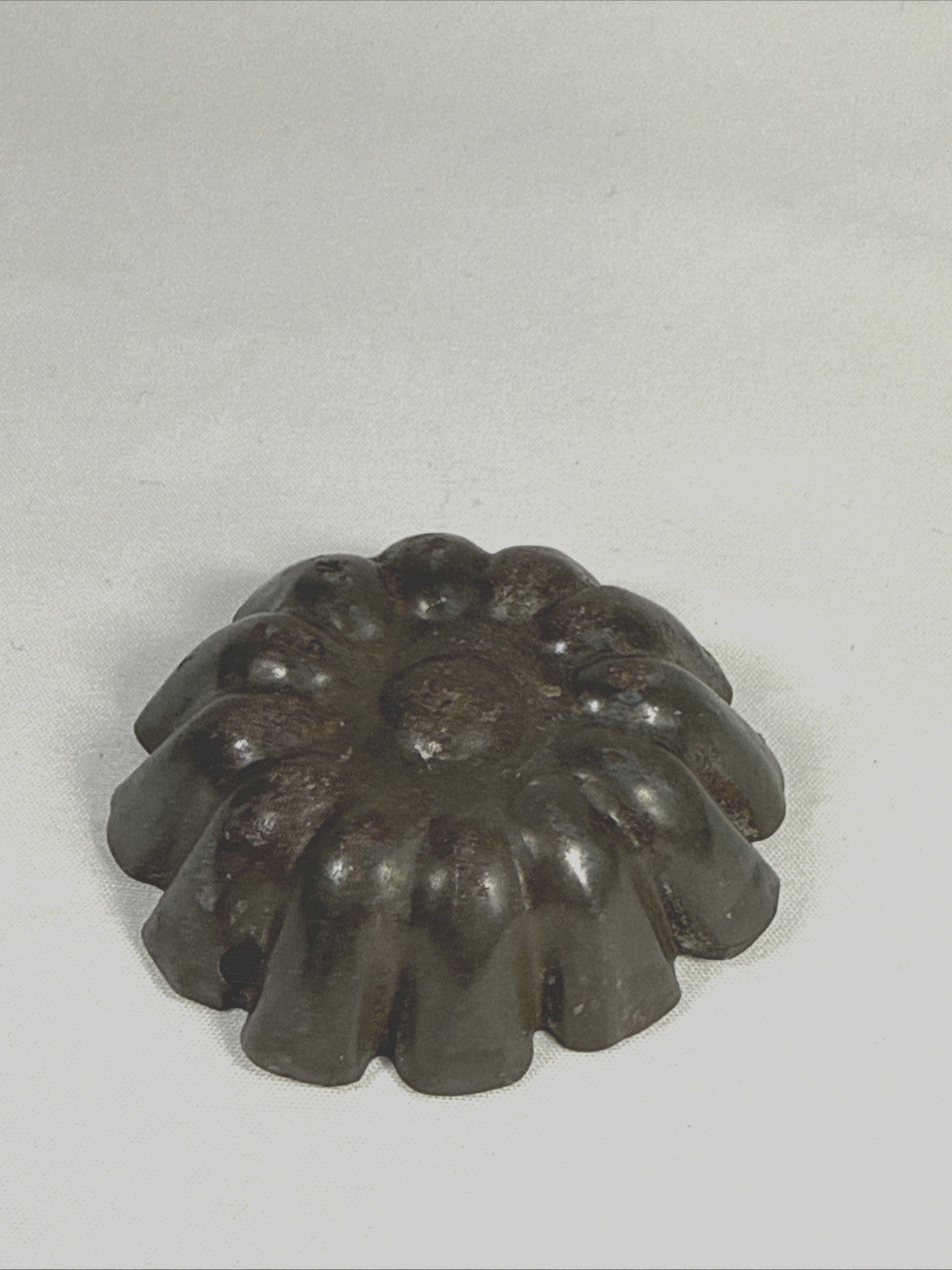 Antique Tin Fluted Pan Mold Scalloped Edges 2” Dollhouse Cookware
