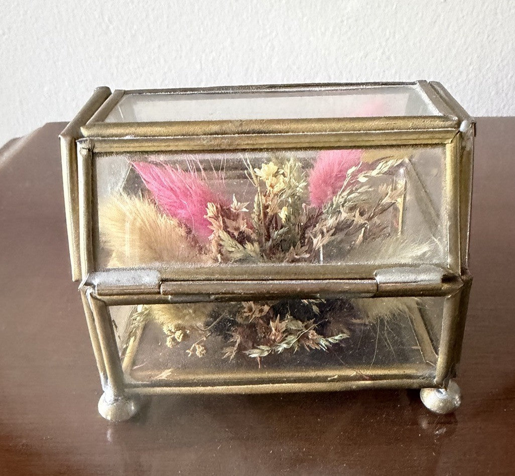 Vintage Brass Glass Display Box Hinged Lid Flower Preserve Trinket Jewelry Case