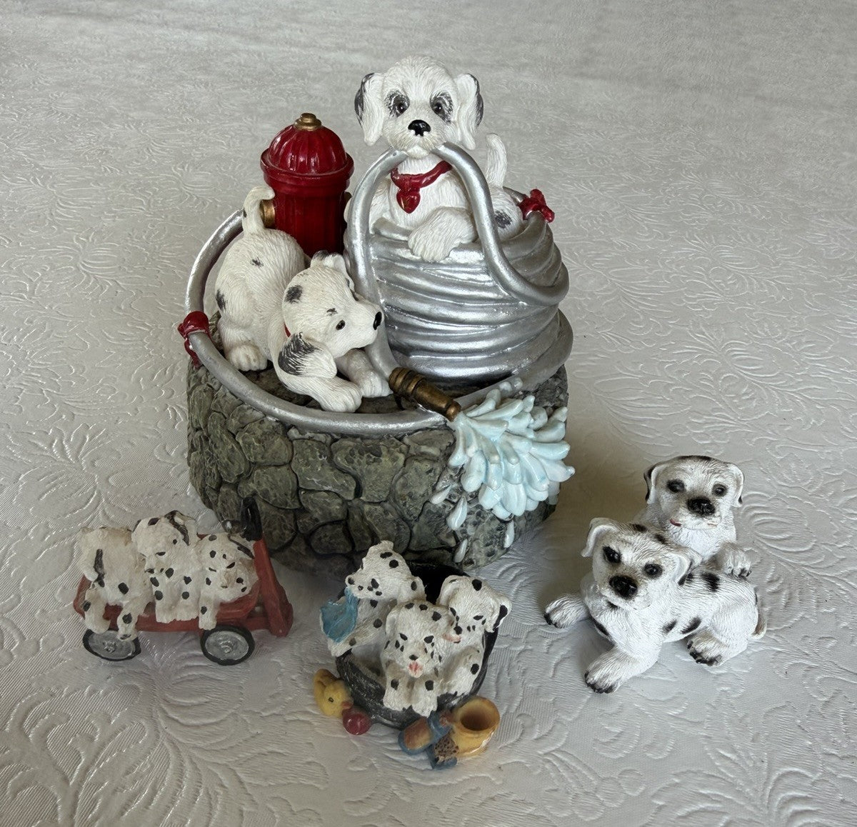 Vintage Dalmatian Puppy Figurine Lot 4pc Wind Up Musical Music Box Red Wagon