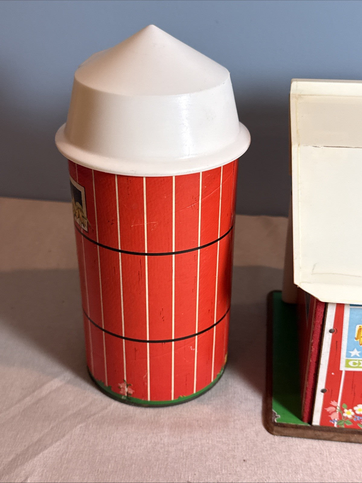 Vintage Fisher-Price Play Family Farm Set #915 Barn Silo Tractor Incomplete