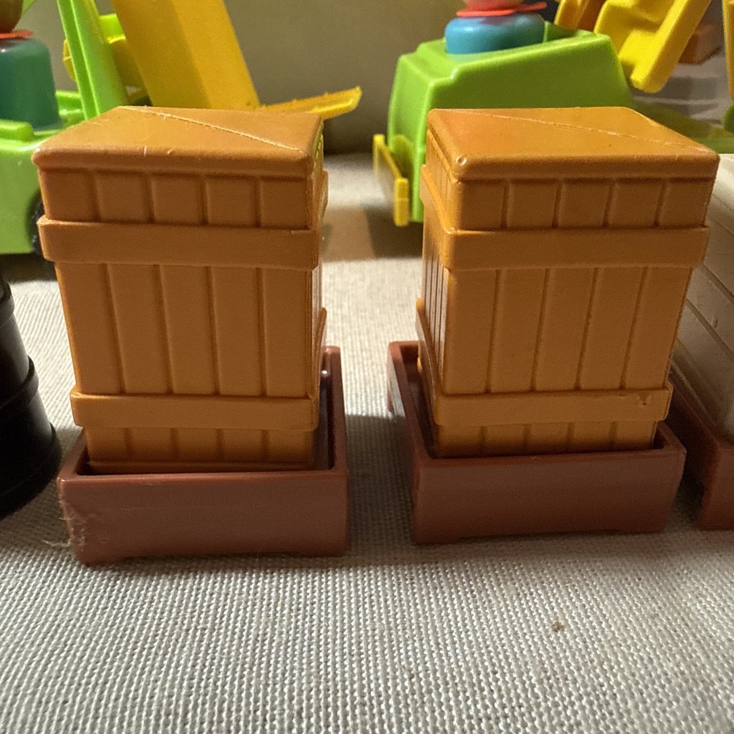Vintage Fisher Price Little People Lift & Load Depot Construction Set COMPLETE