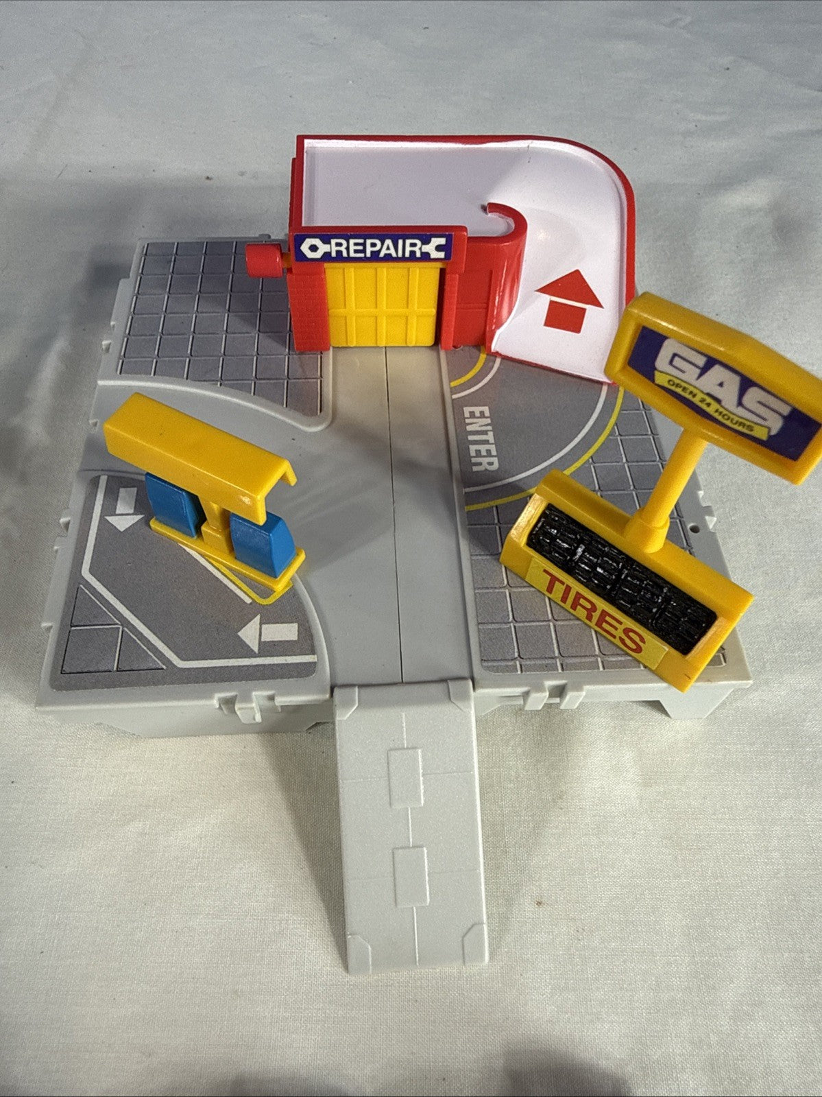 Vintage Micro Machines Travel City Body Shop Repair Shop 7 Cars Instructions Lot