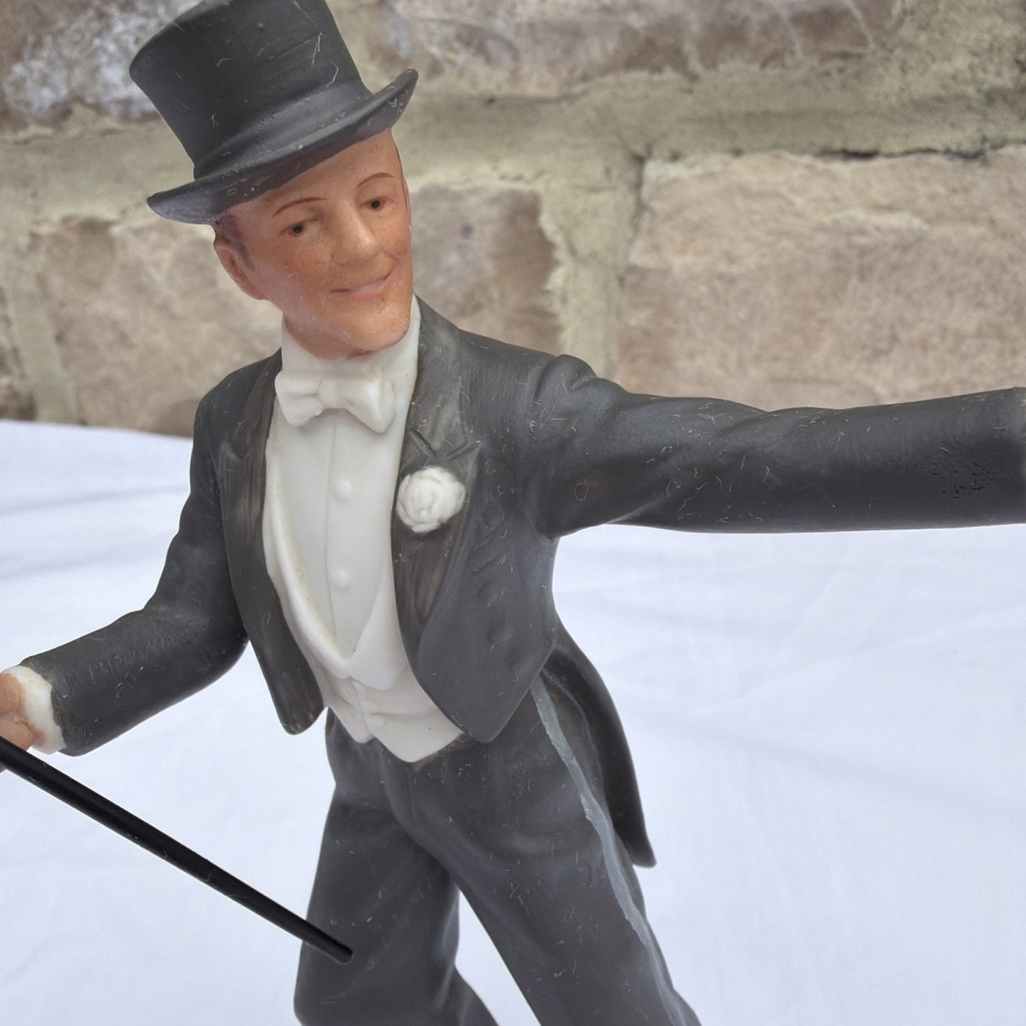 Avon Fred Astaire Figurine 1984 Images of Hollywood Porcelain 7"x3"