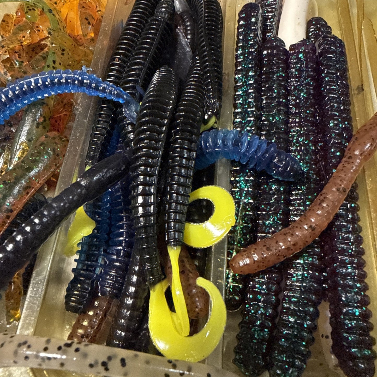 Lot of 11 Fishing Soft Plastic Worms Powerboat Assault Softbait