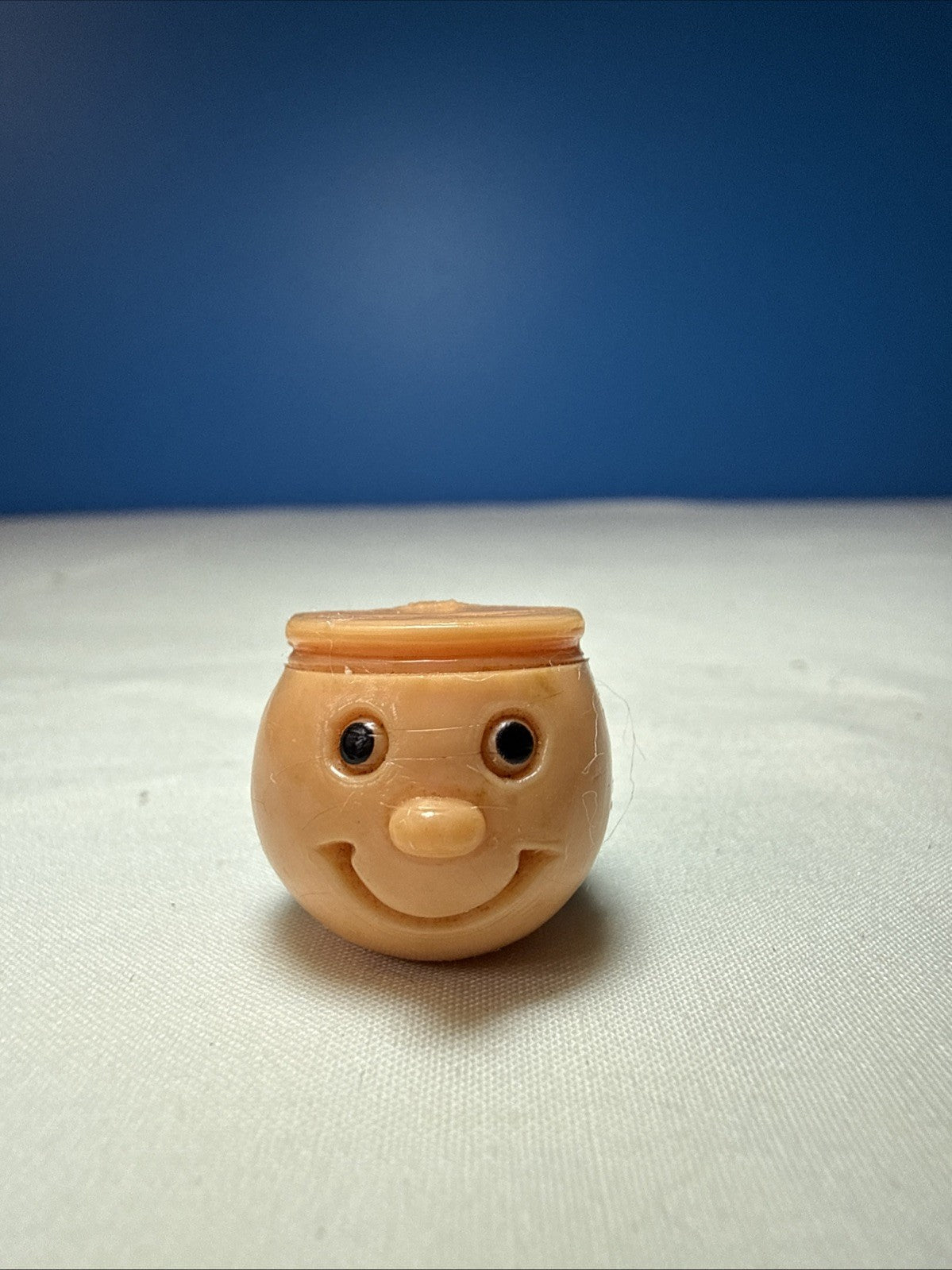 Vintage 1970s Peanuts Charlie Brown Lucy Connecting Carts Plastic Toy Lot of 4