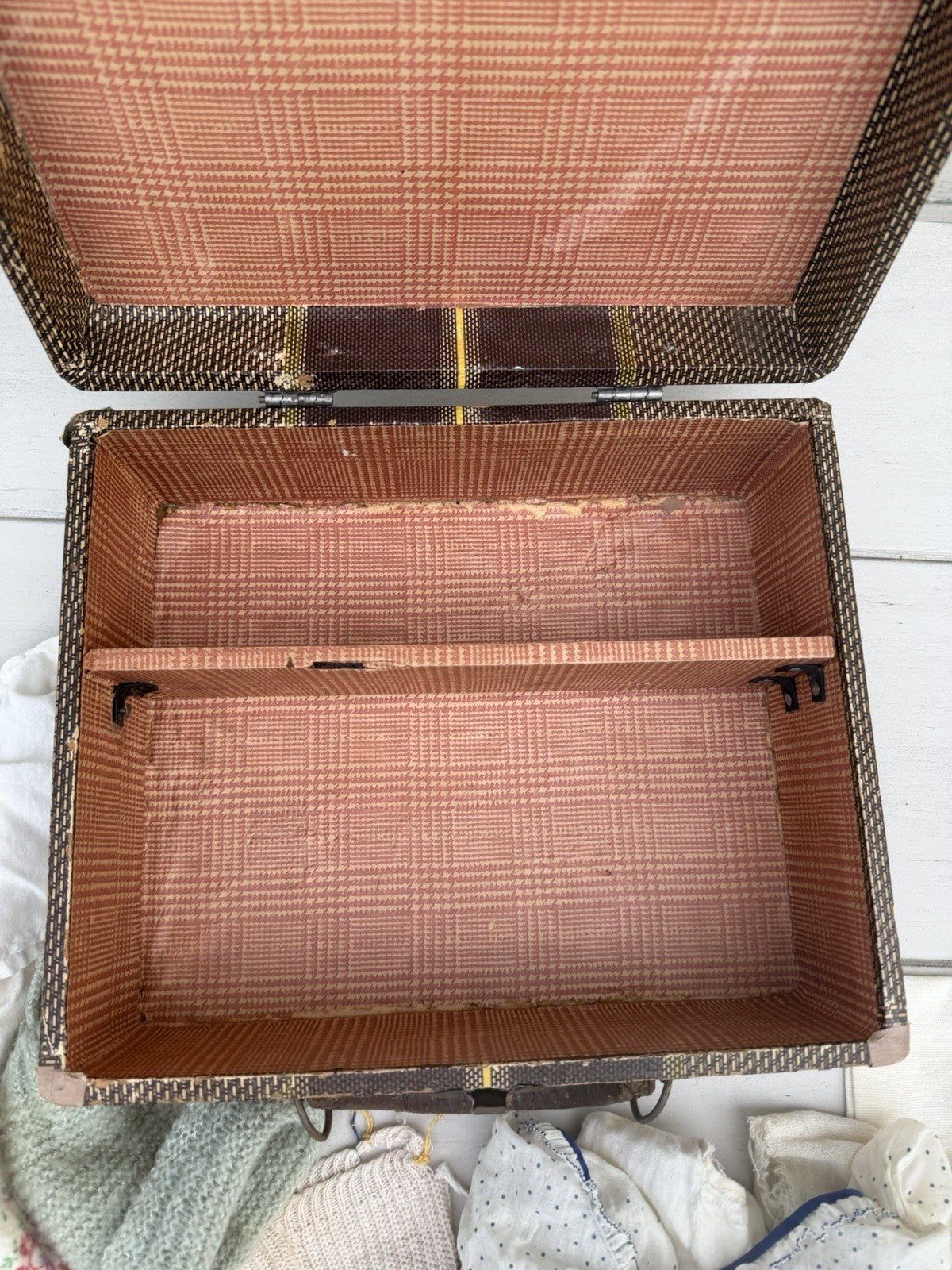 Vintage Doll Suitcase with Vintage Homemade Doll Clothes 23 Pieces