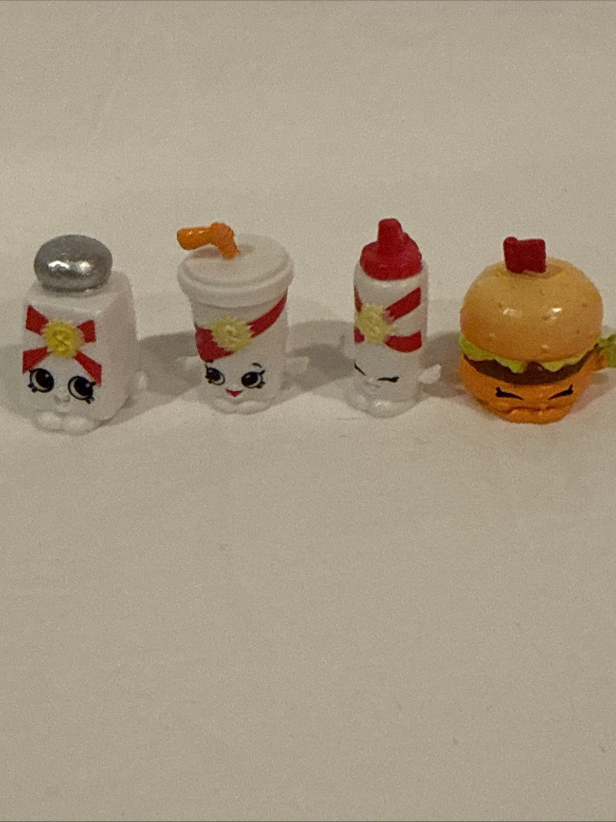 Shopkins Food Fair Fast Food Collection Playset Counter w/ 4 Figures Incomplete
