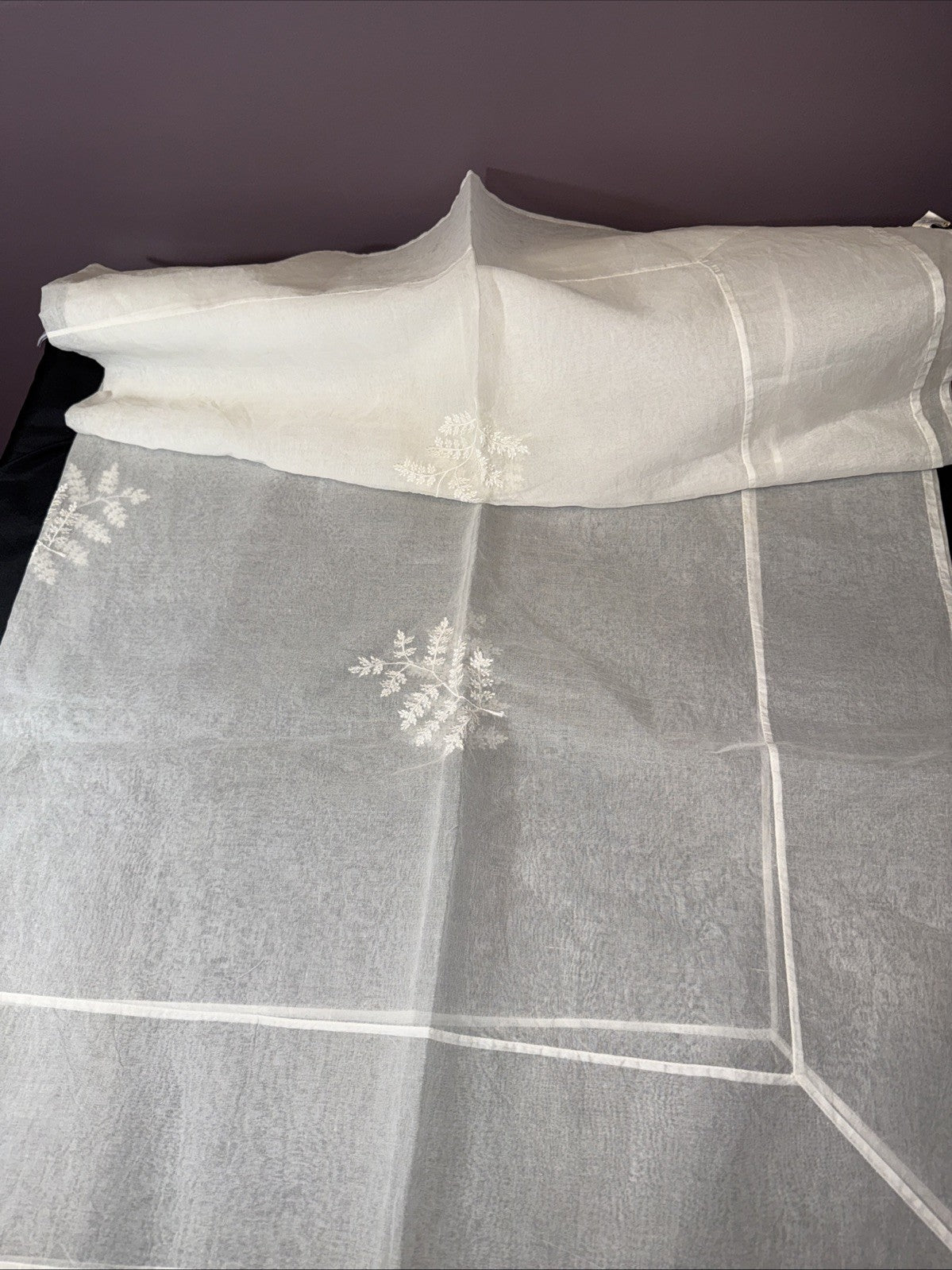 Sethi & Sethi White Fern Organdy Sheet Tablecloth 54x54