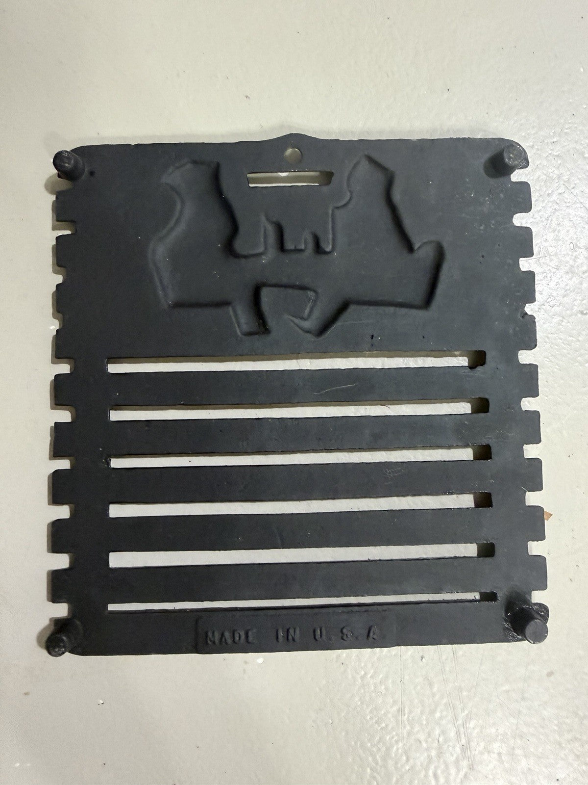 Vintage Cast Iron Trivet Wall Plaque Weekend Guest Drinking Quote USA Sign 6x6