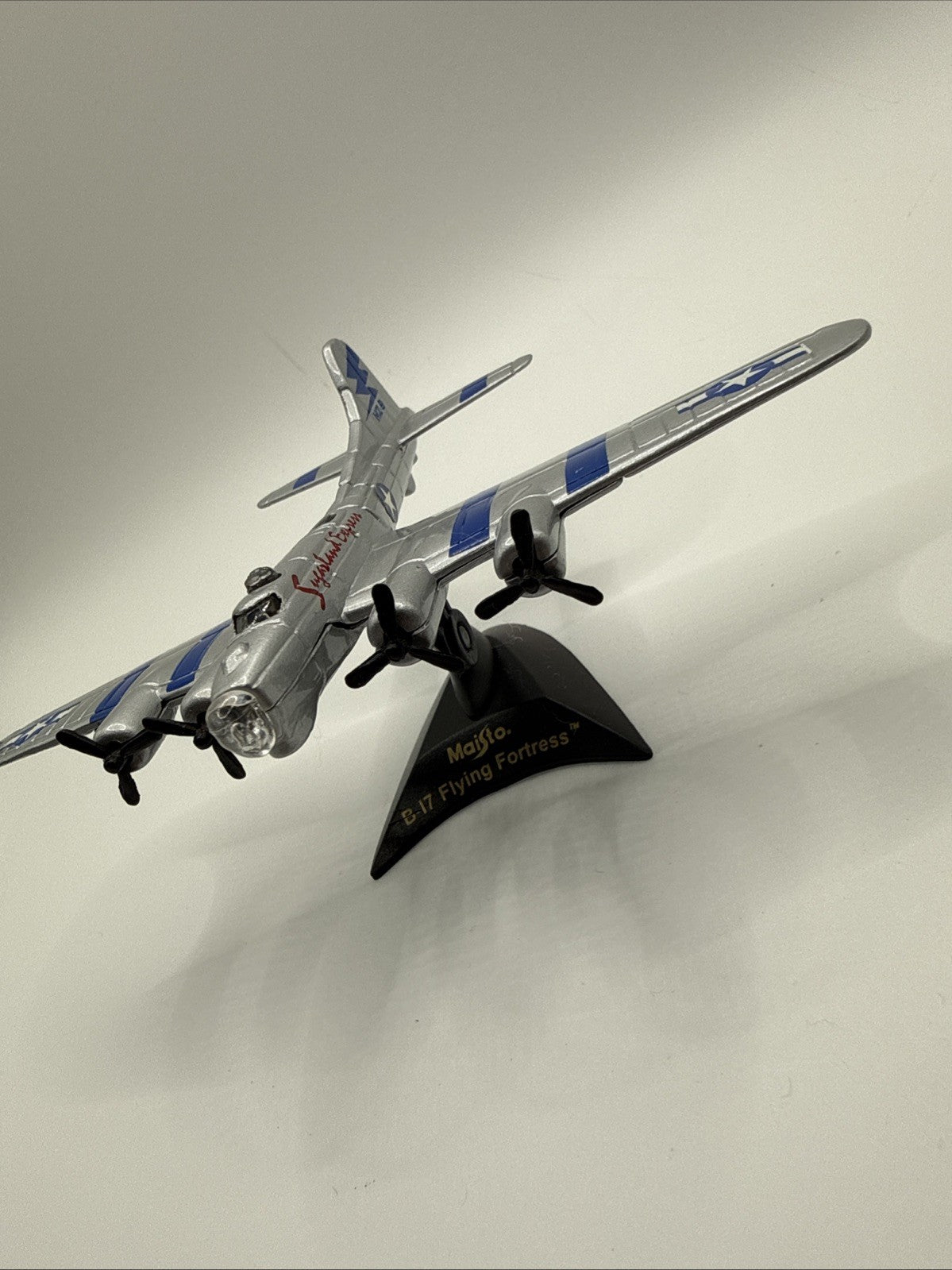 Boeing B-17 Flying Fortress Sugarland Express Diecast Replica with Stand Maisto