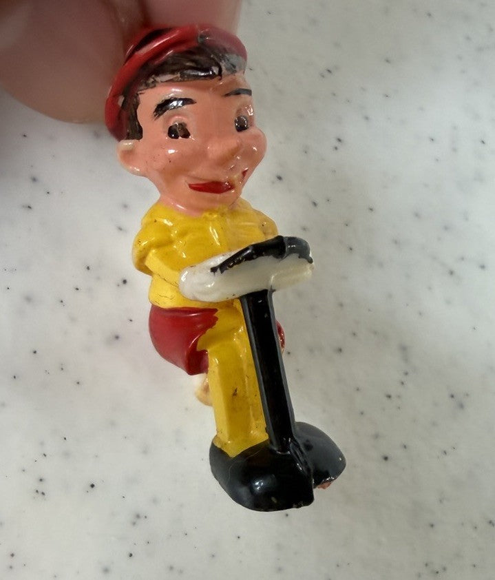 Vintage 1972 Disneykins Figure Lot - Mickey, Donald, Pinocchio, & Character Base