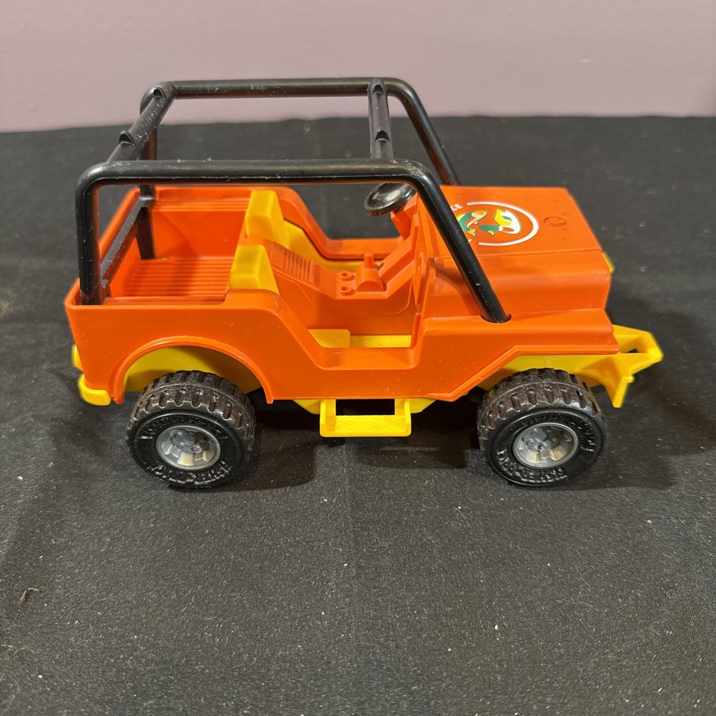 Vintage 1977 Fisher Price Adventure Northwoods Trailblazer Jeep Canoe + Kayak