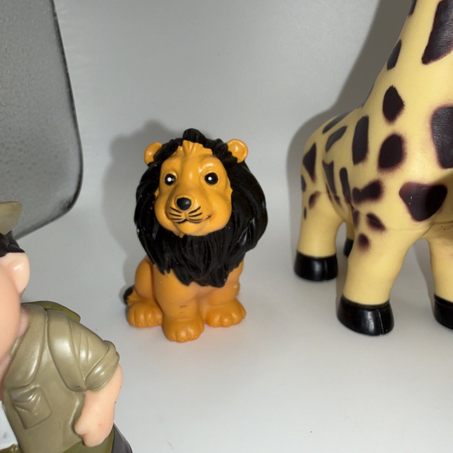 Safari Animals Ranger Figures Lot Wildlife Toy Set Mixed Figures Vinyl Bath Toys