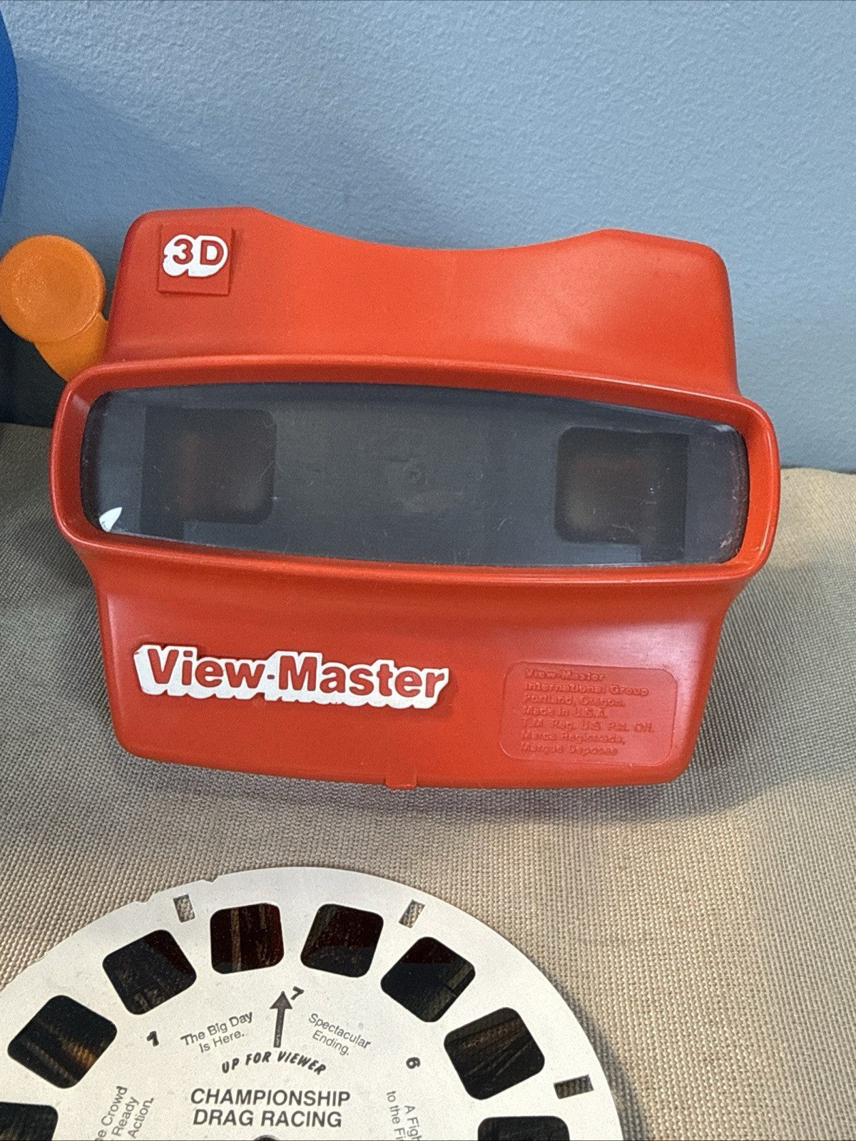 Vintage View Master Blue Collector’s Case 3 Red View Master 3D & 39 Reels