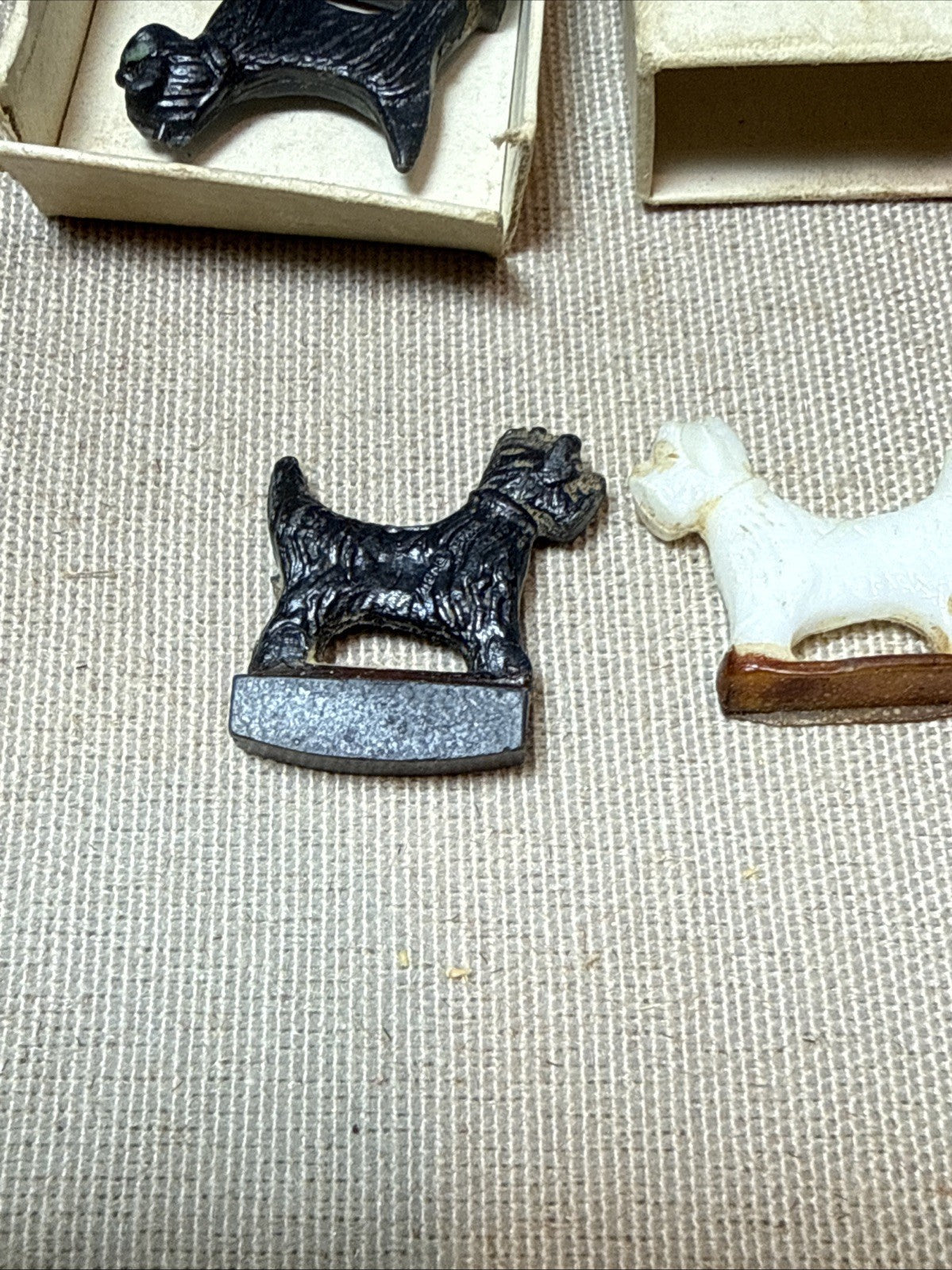 Vintage Tricky Dogs Magnetic Scottie Dogs Game Original Box
