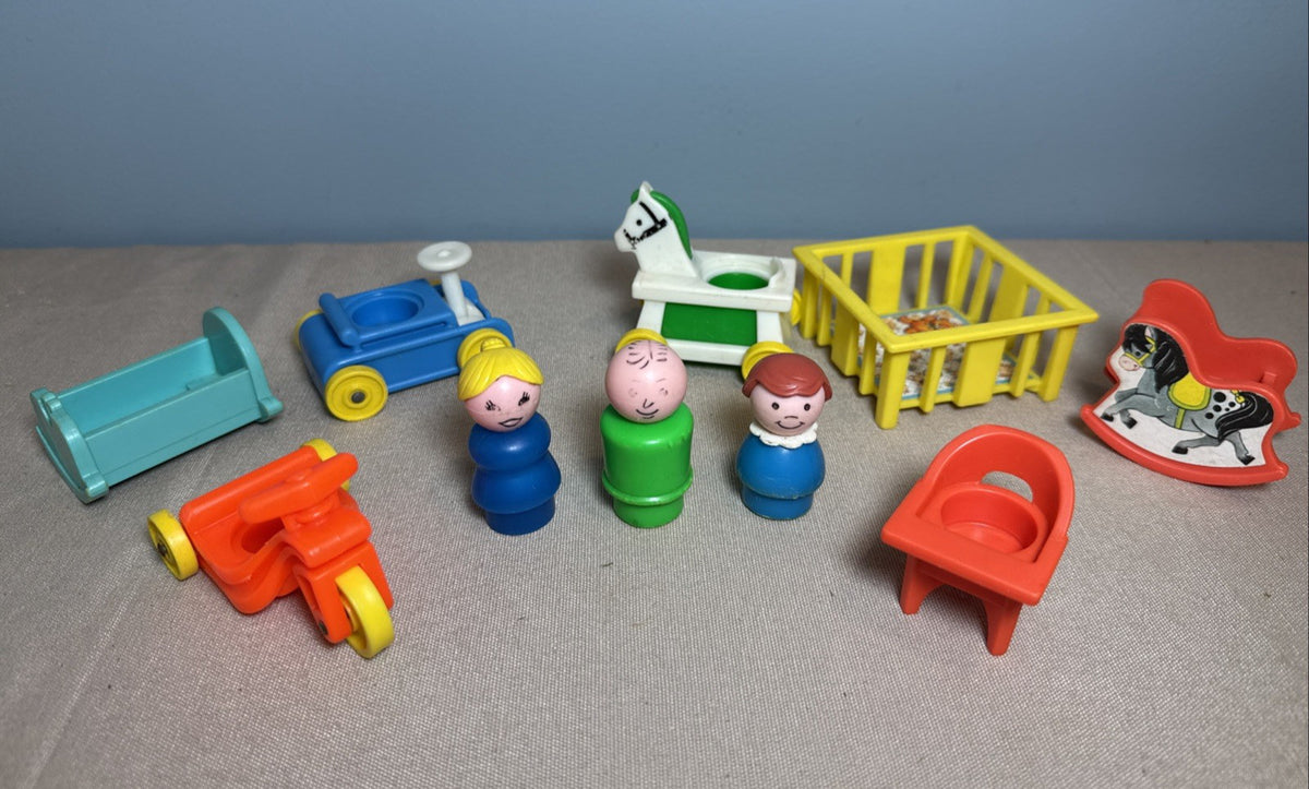 Vintage Fisher-Price Little People Play Family Nursery761 Incomplete + Extras