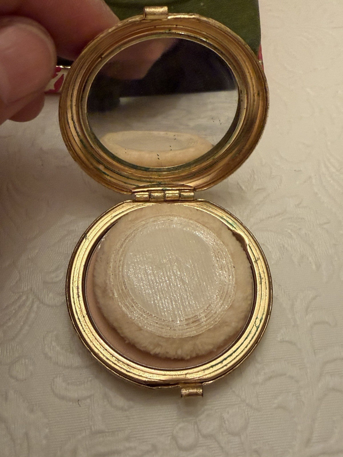 Vintage Revlon Tres Petite Compact Paisley Translucent No 1 Face Powder Makeup