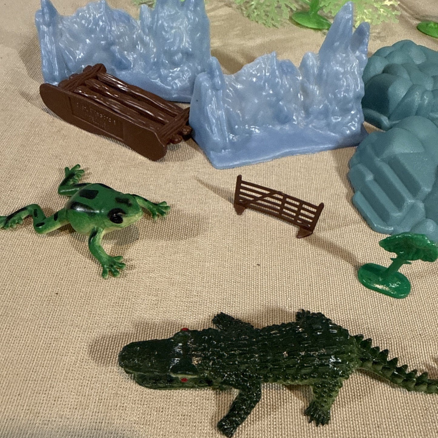 Toy Scenery Pieces Water Animal Lot Diorama Trees Rocks Mixed Accessories