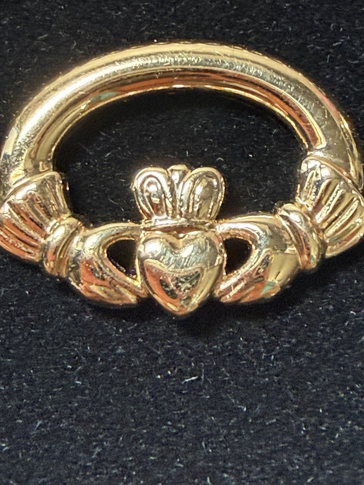 Vintage Sol Co Claddagh Tie Tac Lapel Pin Gold Tone Chain Bar Irish Jewelry Gift