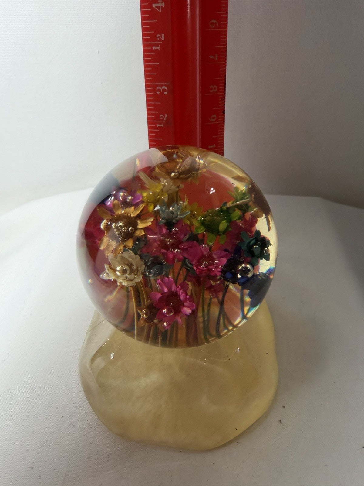 Vintage Daisyglas Lucite Acrylic Paperweight Ball Dry Flowers 1950s 1960s 2.5"