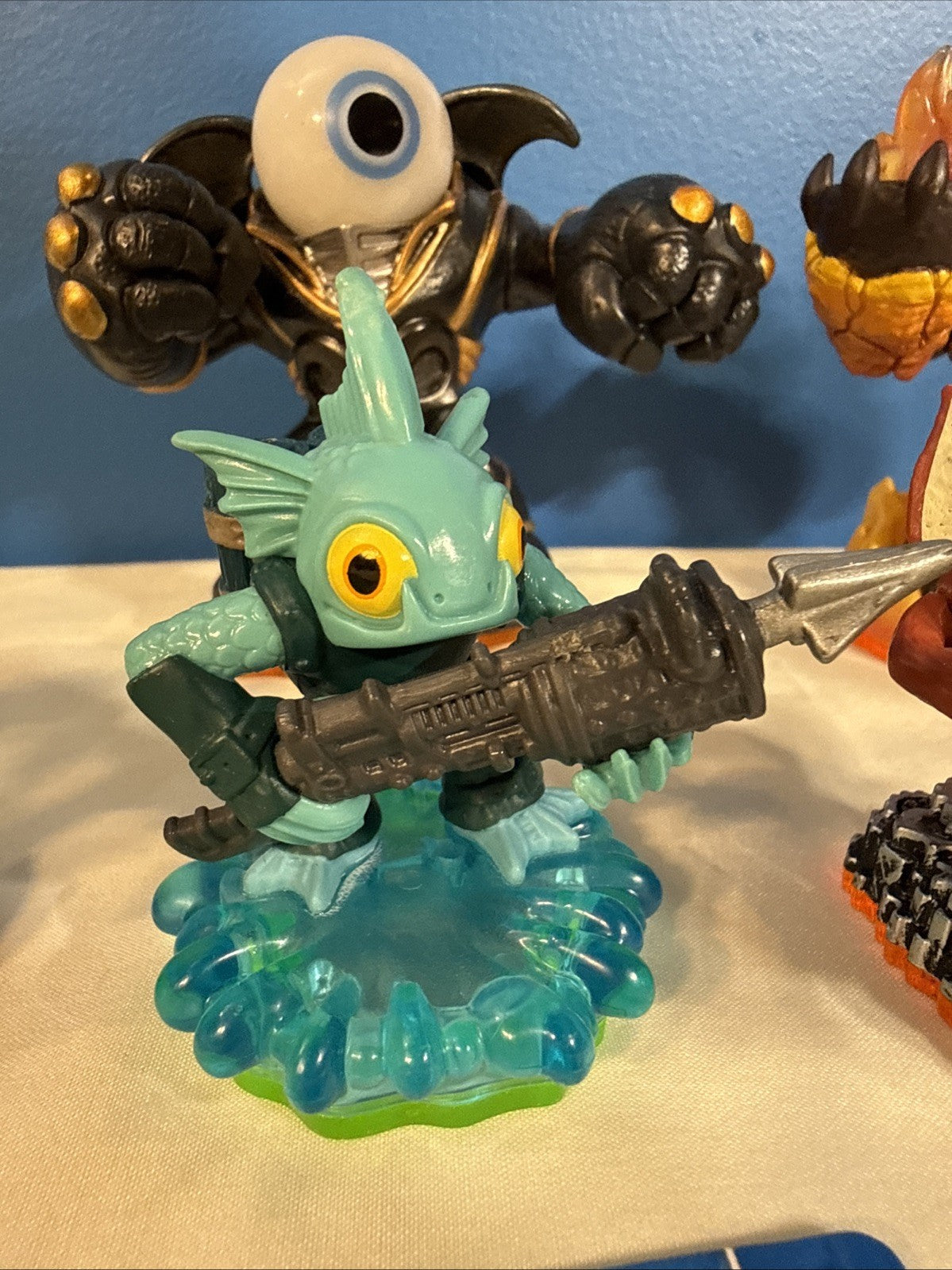 Skylanders Activision Spyros Adventure Bundle of 9 Figures w Collectable Cards