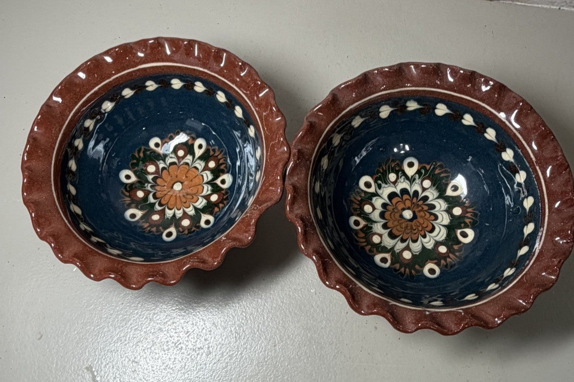 Vintage Mexican Folk Art Pottery Pitcher Salt Bowls Set Blue Brown Hand Painted