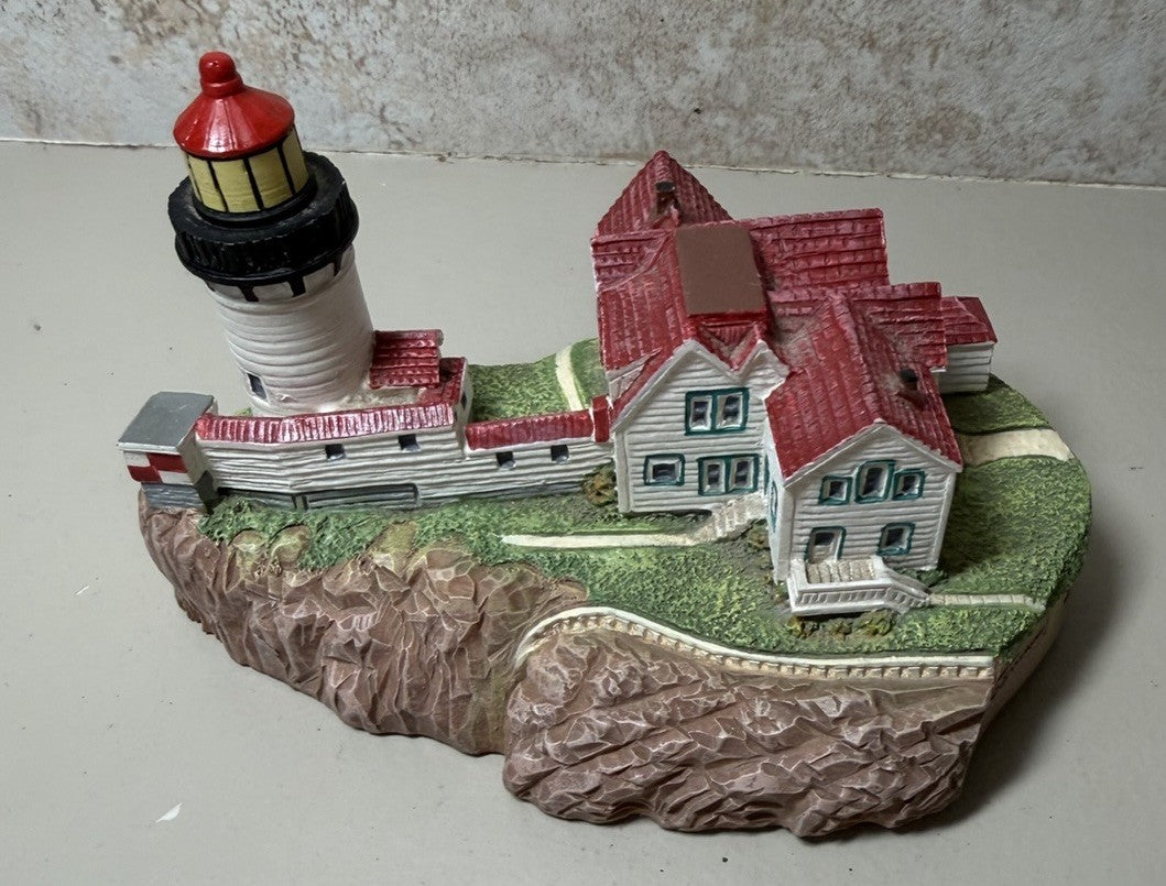 Spoontiques Eastern Point Maine Lighthouse Figurine 009302 Coastal Statue Decor