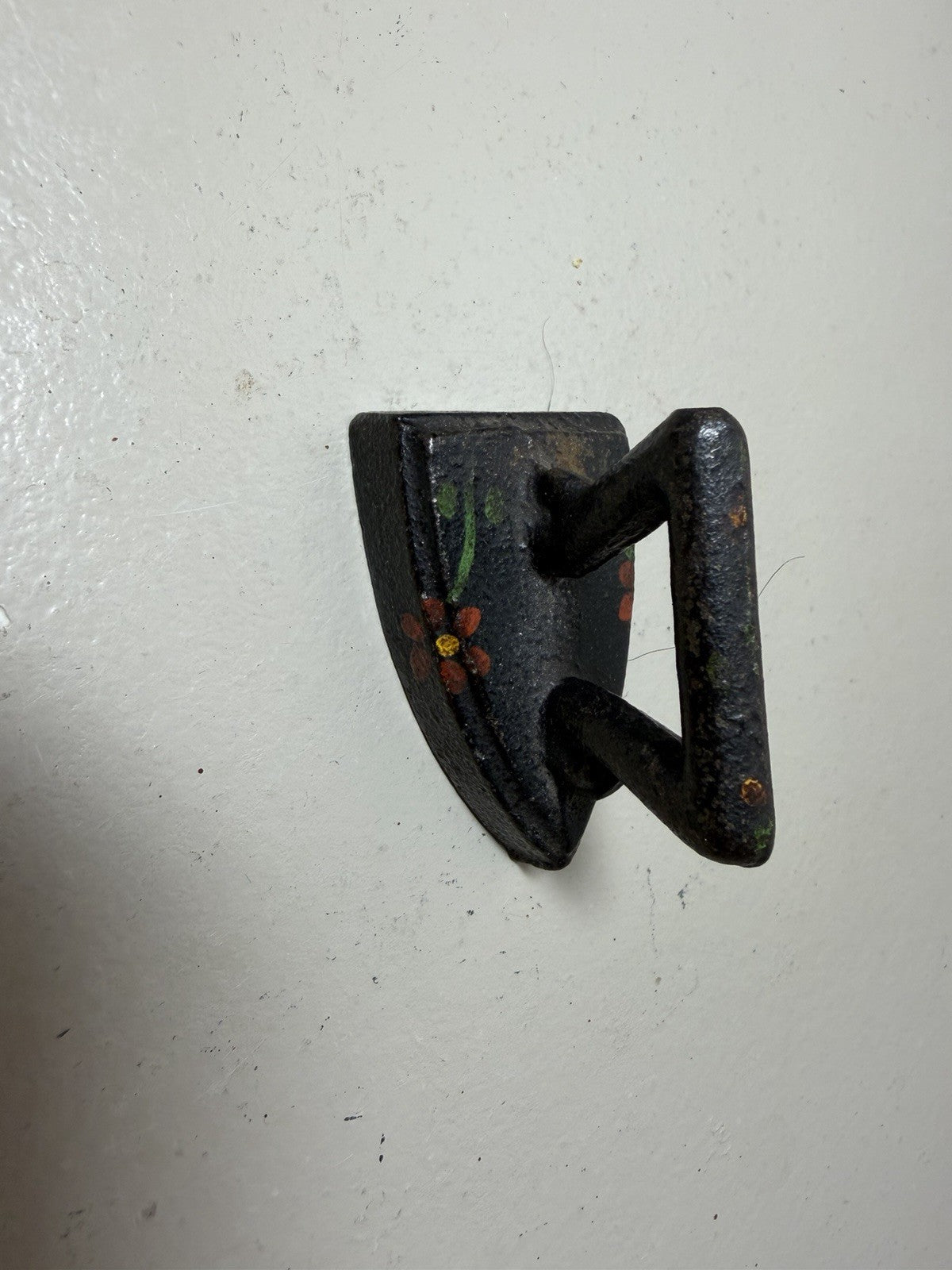 Vintage Cast Iron Sad Irons Miniature Heart Trivets Salesman Sample Lot of 3