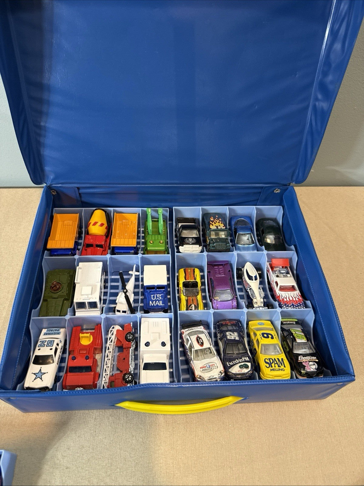 Vintage Tara Toys 48 Car Case Deluxe Diecast Carrying Case + 48 Cars 1980s-2000s