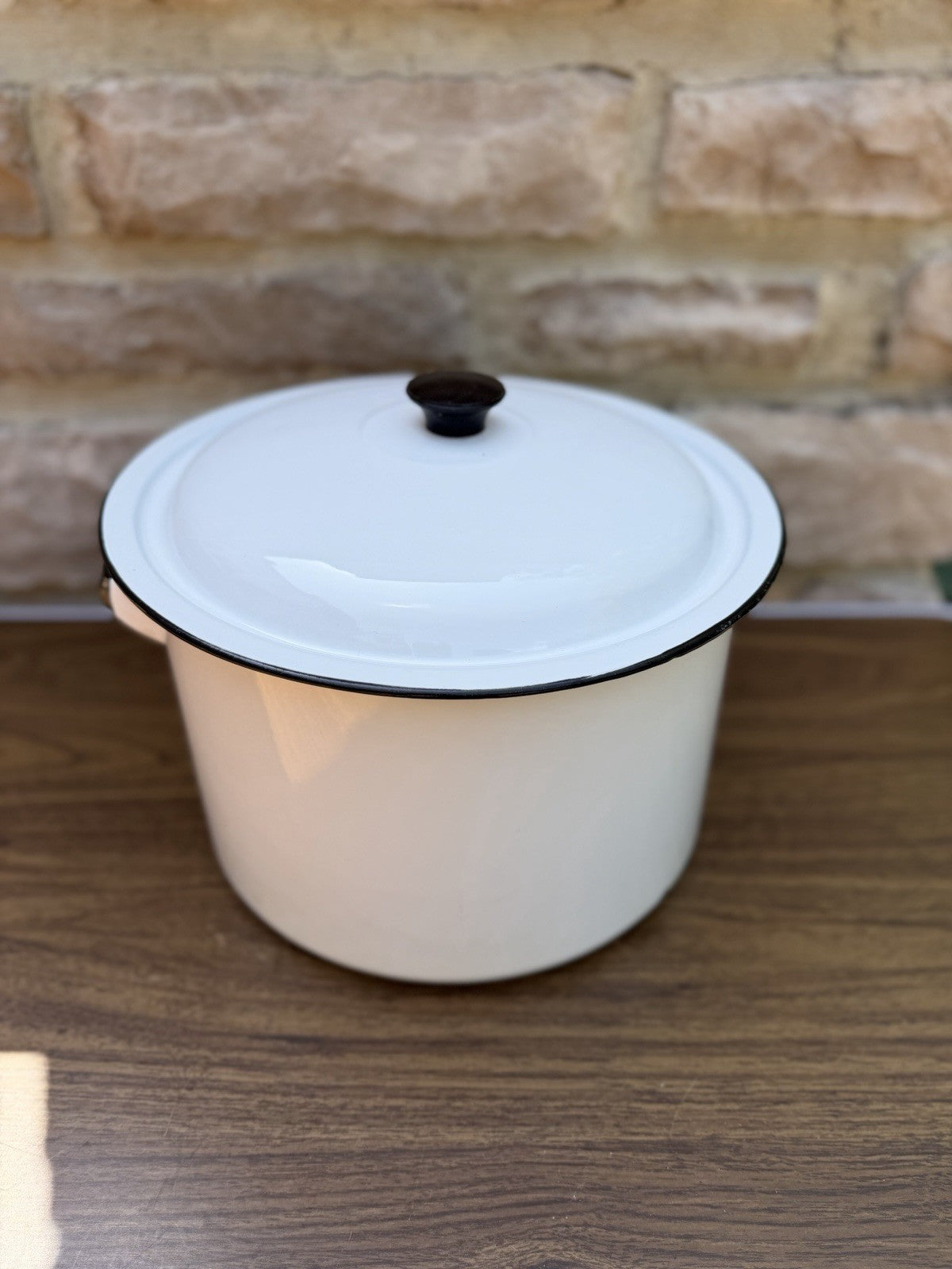Vintage White Enamelware Nesting Saucepan Pot Cookware Farmhouse Kitchen Lot