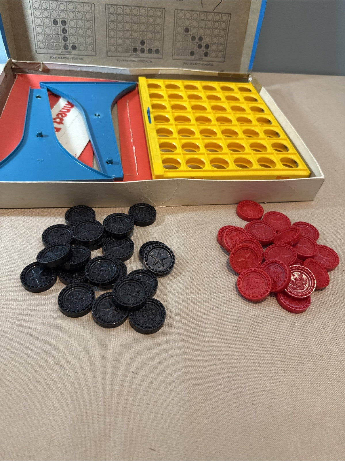 Vintage 1974 Connect Four Game Complete. See Description