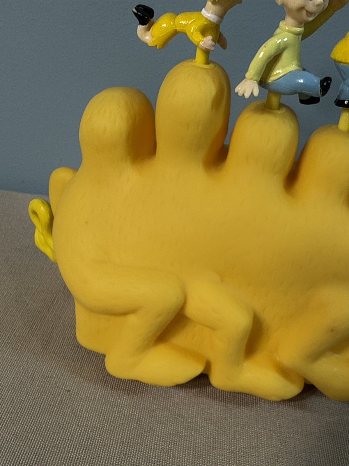 Vintage ERTL Dr Seuss Five Hump Wump Camel Yellow Pull Toy Motion Collectible
