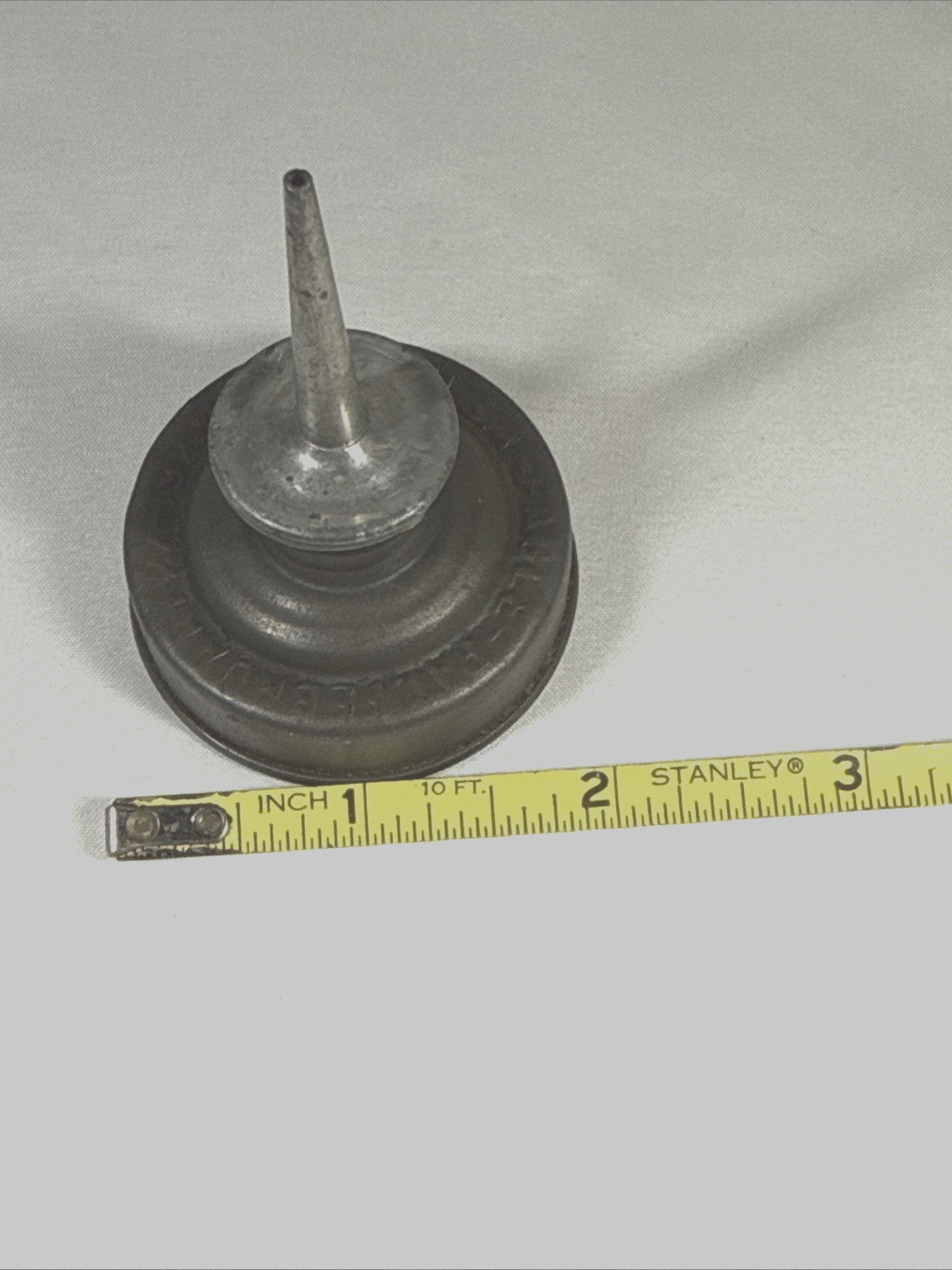 Eagle Thumb Oil Can Made in USA February 27 1923, Gas and Oil collectible