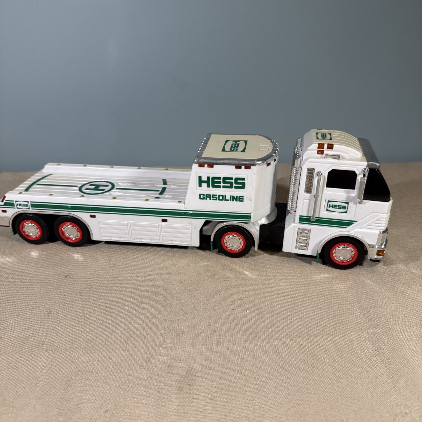 Hess Toy Truck Trailer 2006 Lights Works No Helicopter Incomplete