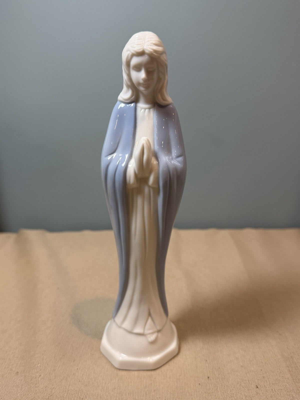 Vintage 1986 Lefton China Virgin Mary Figurine Hand Painted Statue 8"