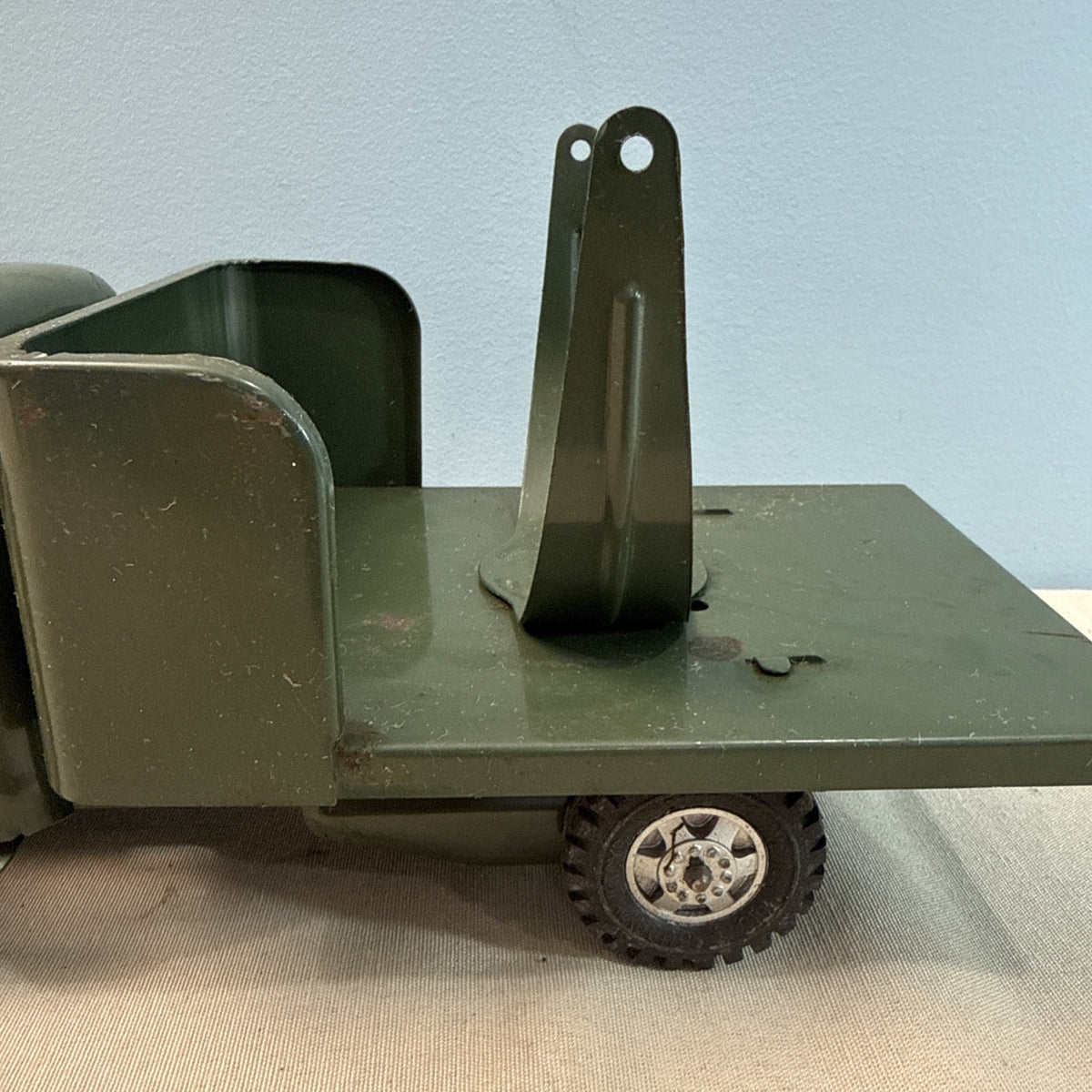 Vintage Buddy L Army Searchlight Repair Unit Pressed Steel Military Truck 1950s