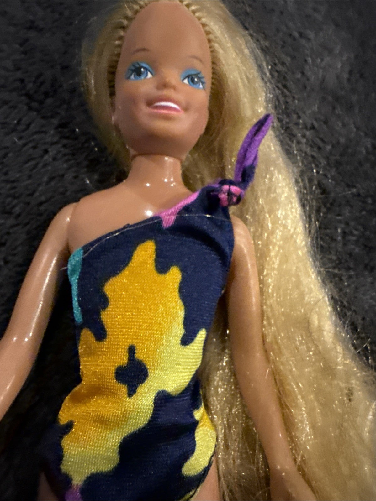 Vintage 1985 Mattel Tropical Skipper Barbie Doll Blonde Yellow Blue Swimsuit