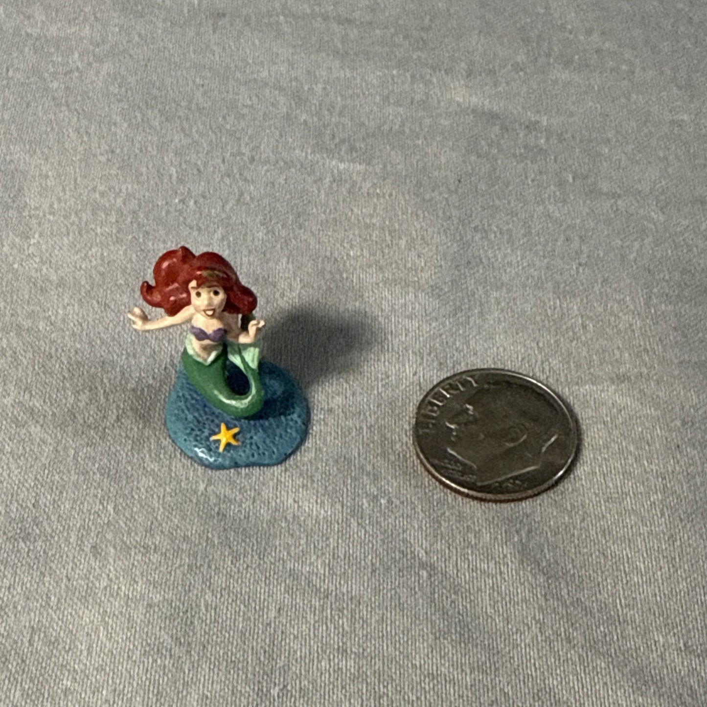 Disney Ariel Figurine Enchanted Places Little Mermaid Mini 1" Die Cast Figureine
