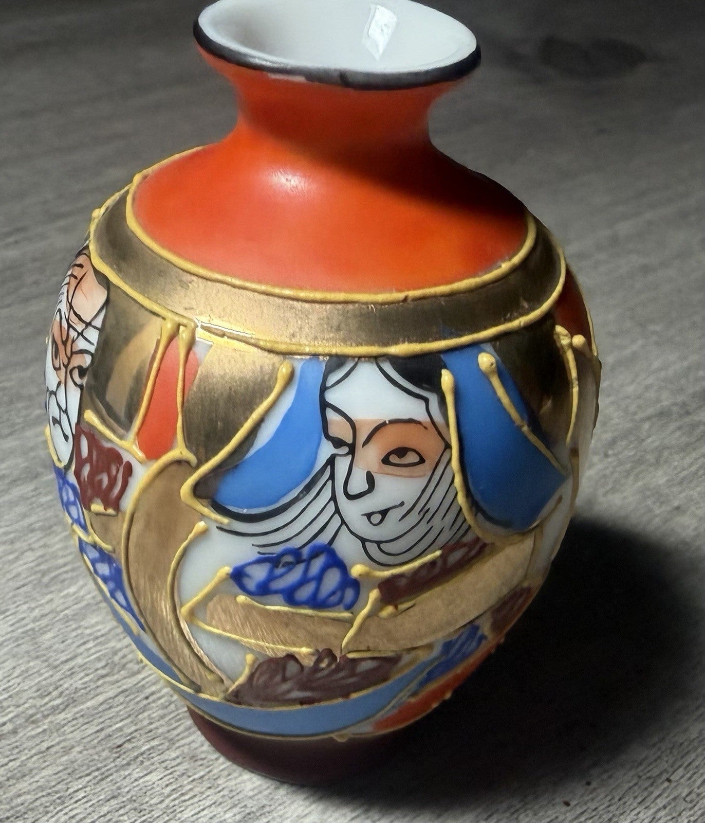 Vintage Japanese Moriyama Pottery Bud Vase Moriage Style Deruma & Guan Yin